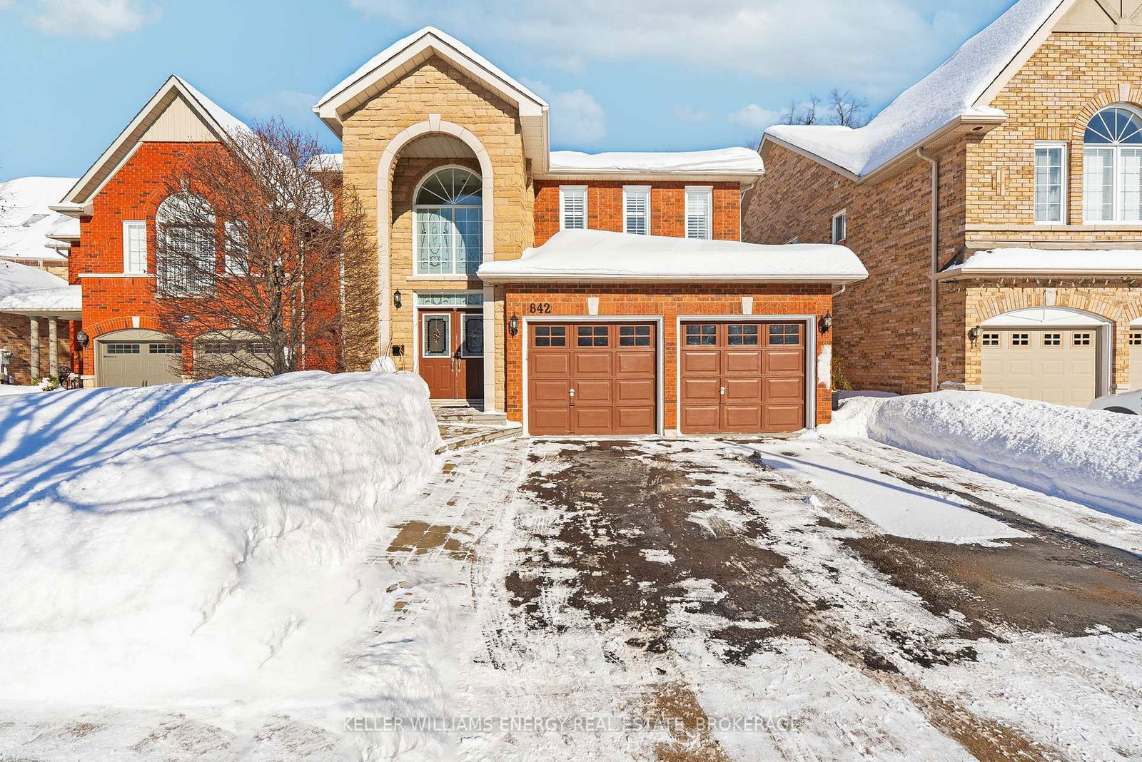 Detached House for sale at 842 Darwin Drive, Pickering, Dunbarton, L1X 2V6 - MLS: E11987443