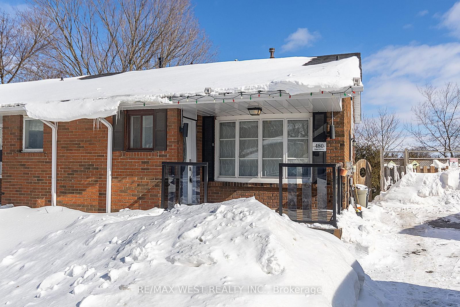 Semi-Detached House for sale at 480 Sedan Crescent, Oshawa, Central, L1H 3G5 - MLS: E11987462