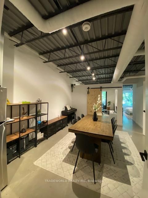 home for lease on 3-862 Pape Avenue