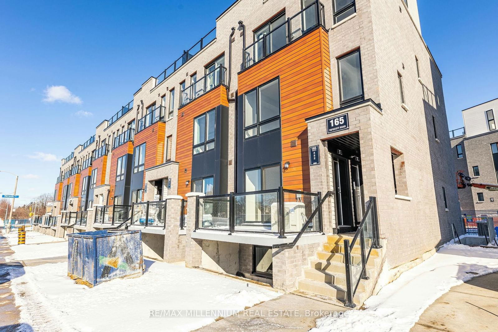 Townhouse for lease at 11-165 Tapscott Road, Toronto, Malvern, M1B 0E8 - MLS: E11988066