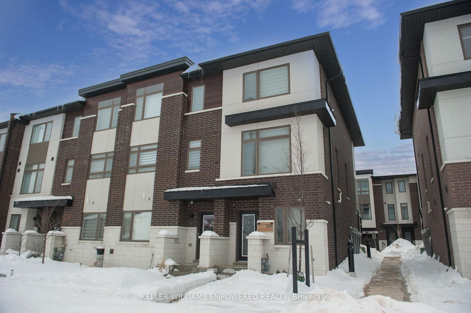 Townhouse for sale at 301-250 Finch Avenue, Pickering, Rouge Park, L1V 0G6 - MLS: E11988518