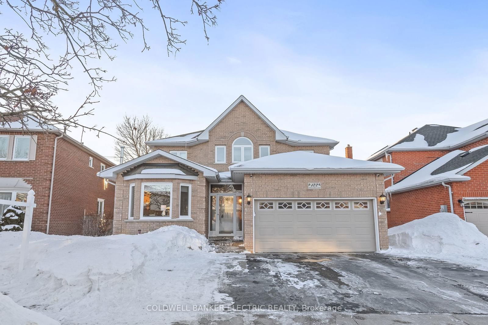 Detached House for sale at 122 Robert Adams Drive, Clarington, Courtice, L1E 2C4 - MLS: E11988614