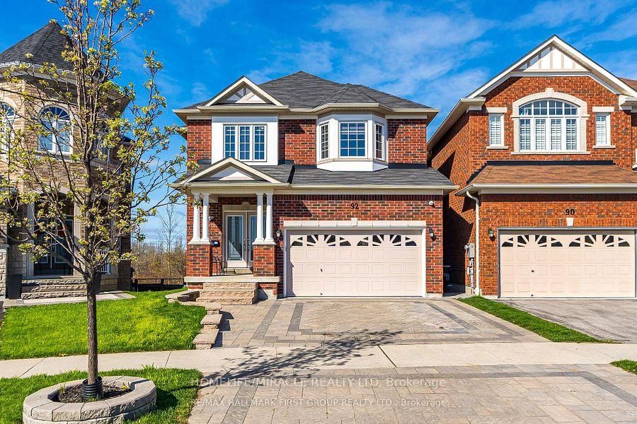 Detached House for lease at 92 Sharplin Drive, Ajax, Central East, L1Z 0P5 - MLS: E11990062