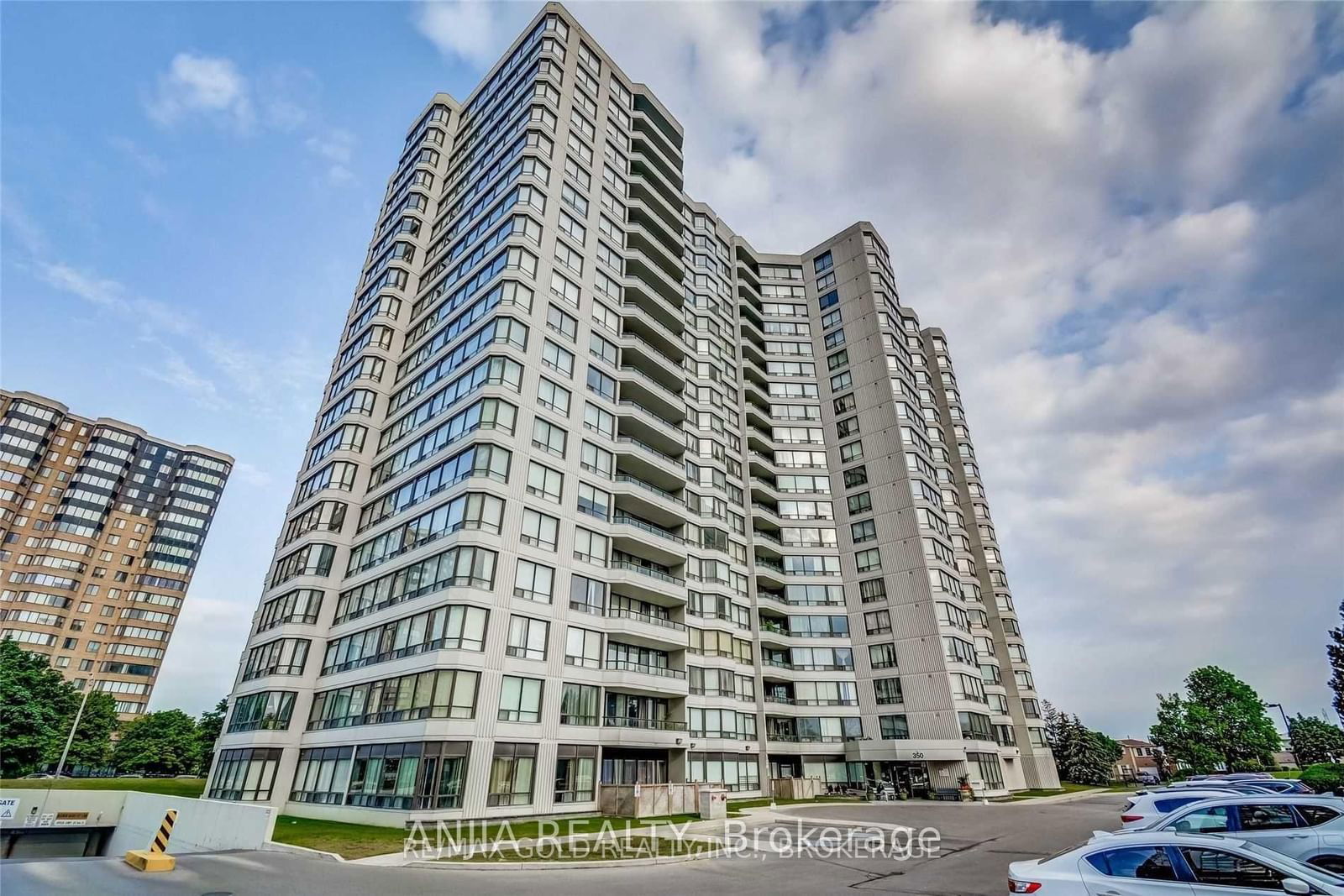 Condo for sale at 706-350 Alton Towers Circle, Toronto, Milliken, M1V 5E3 - MLS: E11990576