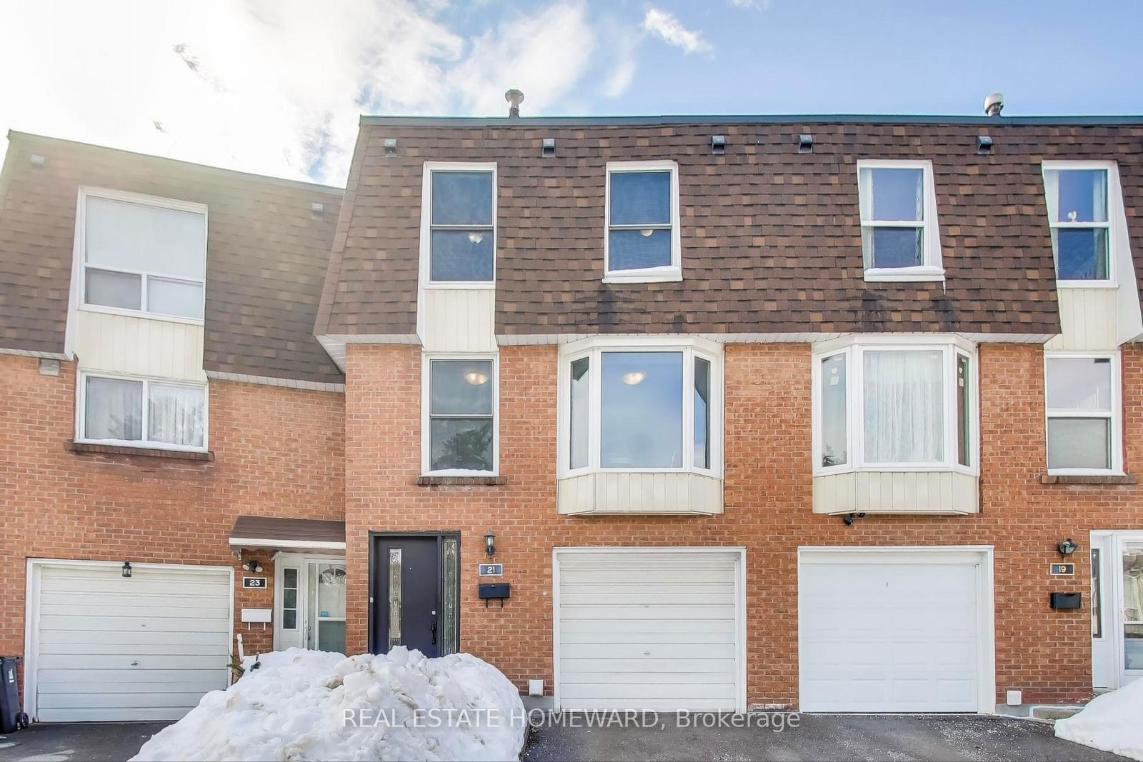 Townhouse for sale at 21-301 Bridletowne Circle, Toronto, L'Amoreaux, M1W 2H7 - MLS: E11990582