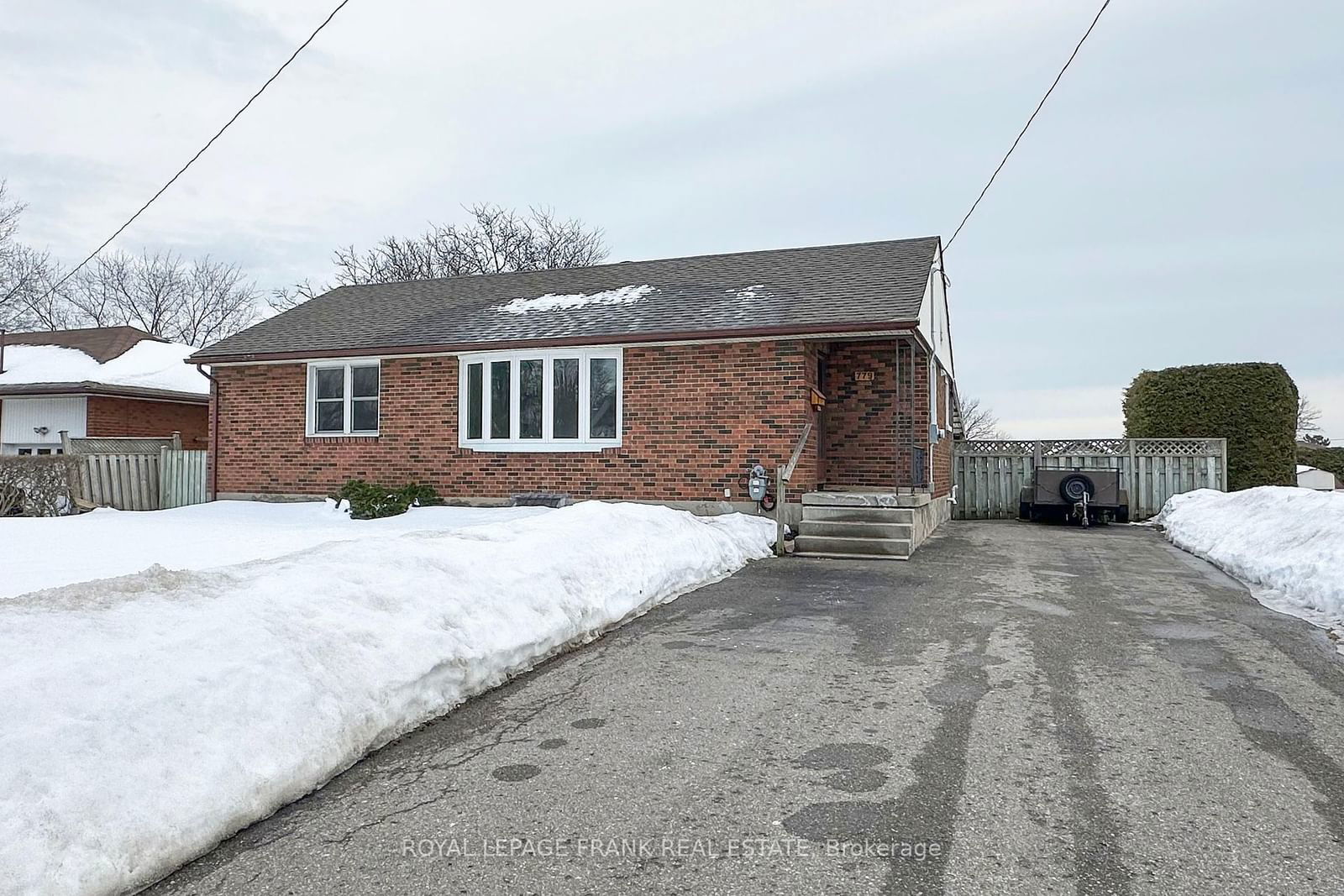 Detached House for sale at 779 Whitman Crescent, Oshawa, Donevan, L1H 3L5 - MLS: E11990663