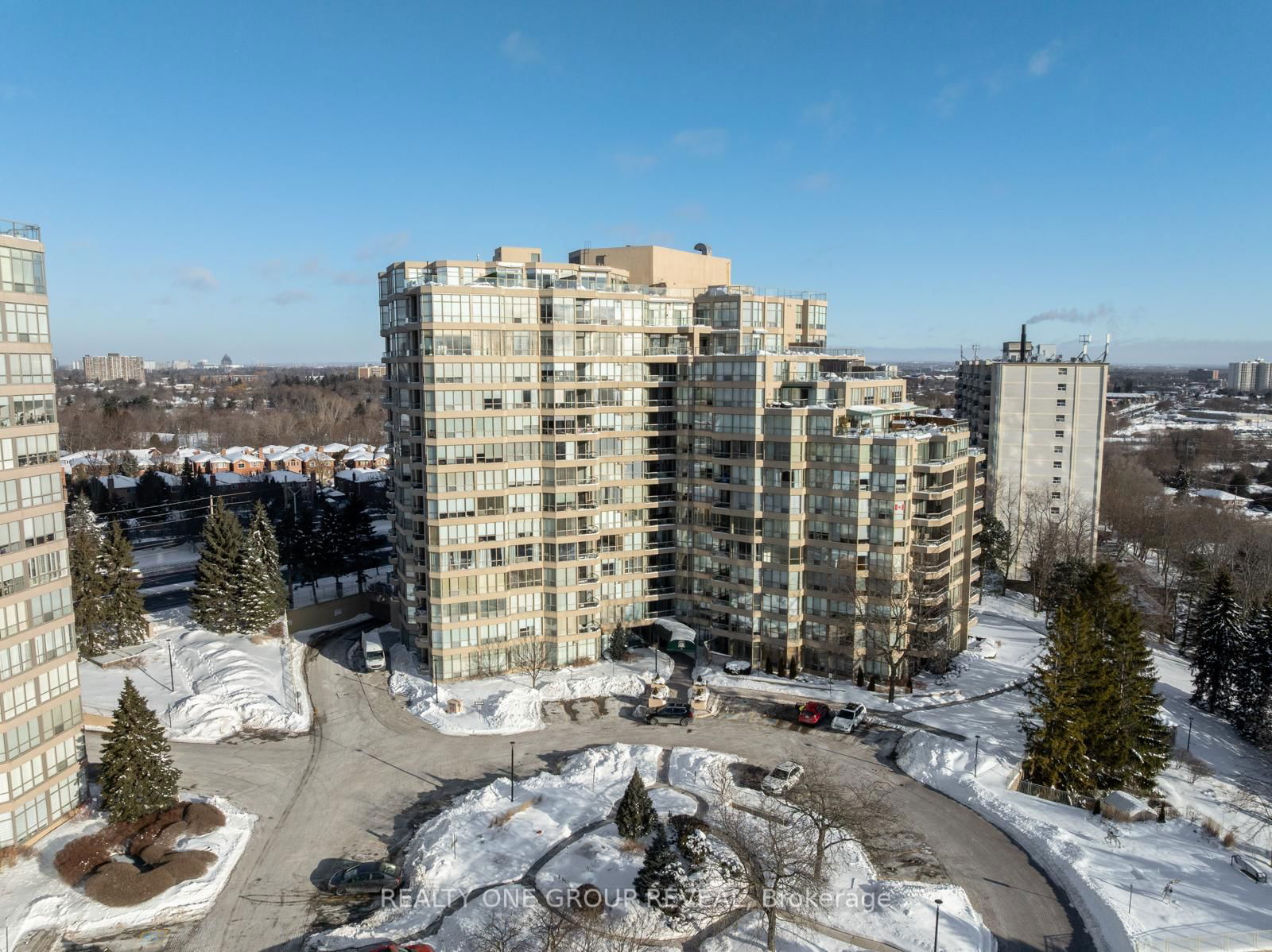 Condo for sale at 910-20 Guildwood Pkwy, Toronto, Guildwood, M1E 5B6 - MLS: E11990888