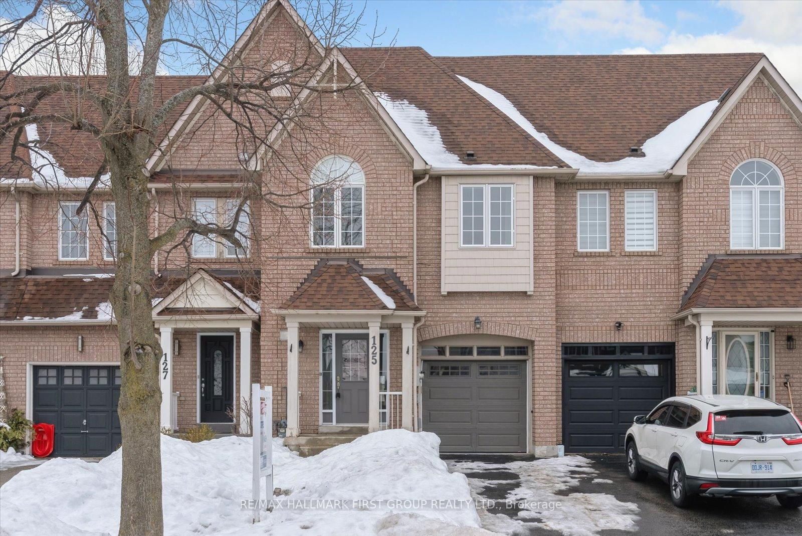 Townhouse for sale at 125 Stokely Crescent, Whitby, Downtown Whitby, L1N 9S9 - MLS: E11991041