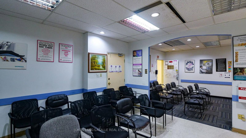 300-308 - 4002 Sheppard Ave E, Toronto, M1S 4R5 | Image 3