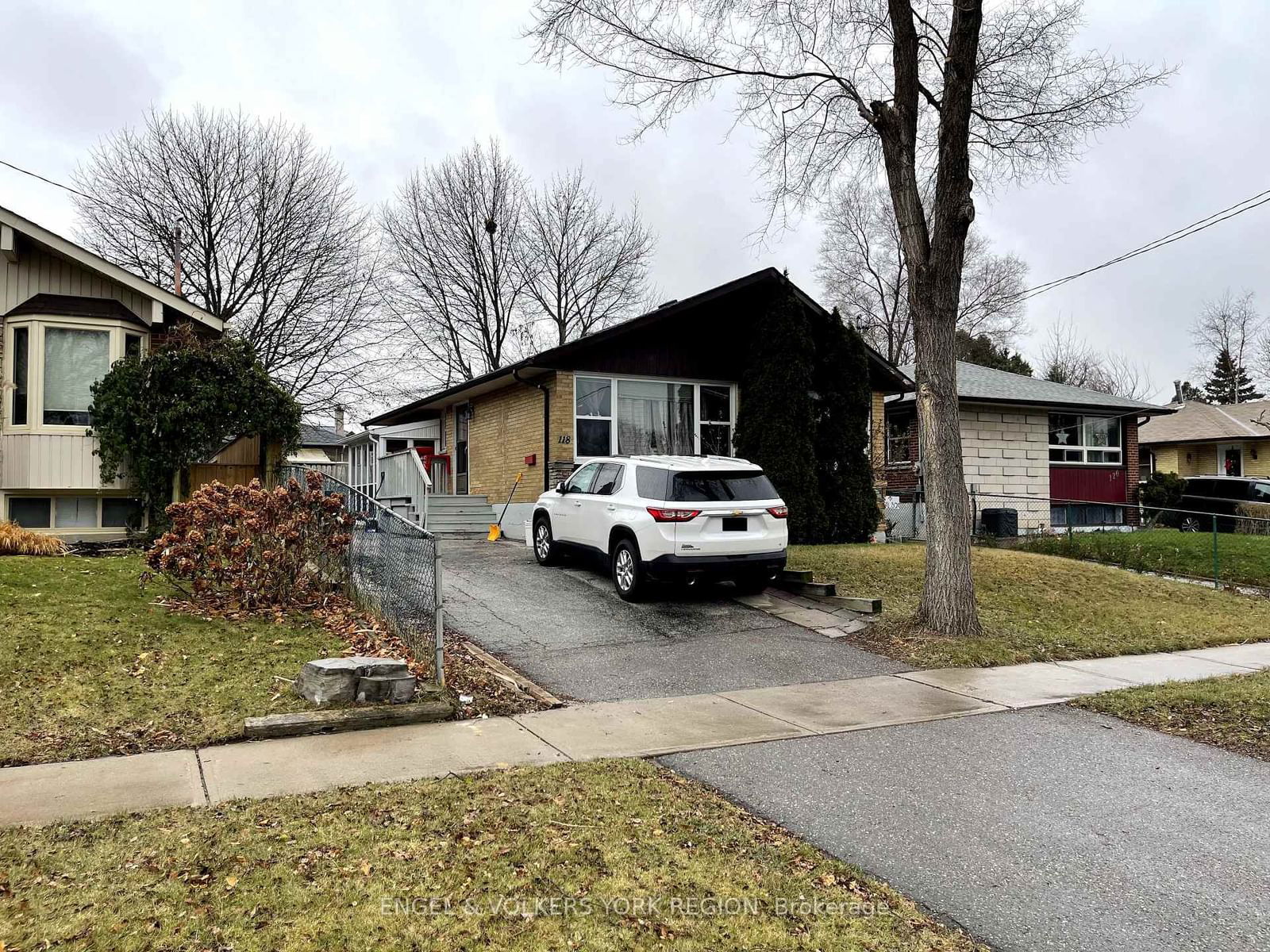 Detached House for lease at 118 Thicketwood Drive, Toronto, Eglinton East, M1J 2A3 - MLS: E11991185