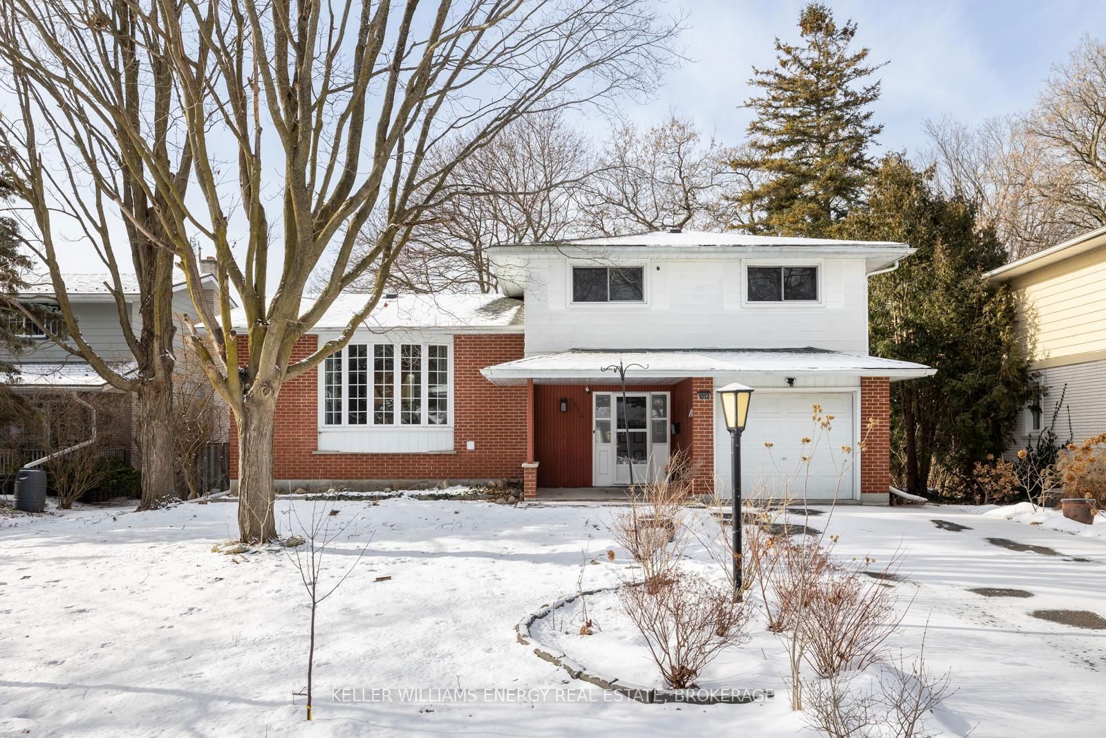 Building at 1012 Lavender Court, Oshawa, Centennial