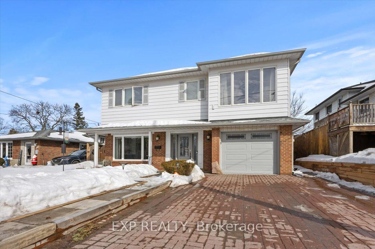 Detached House for sale at 203 Stewart Street, Whitby, Blue Grass Meadows, L1N 3V2 - MLS: E11991432