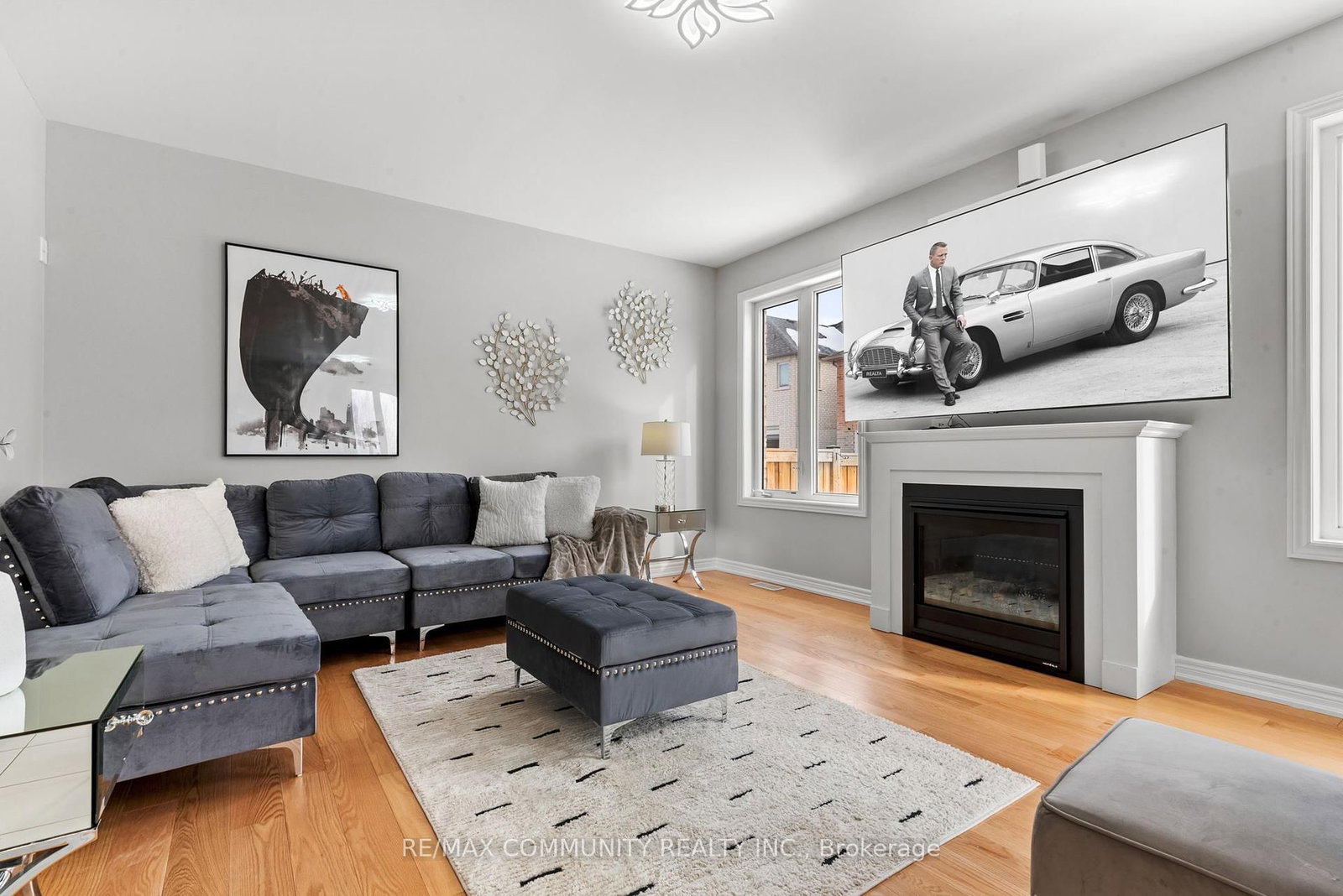 Listing Image 15