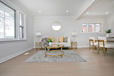 1010 Kennedy Rd, Toronto - Dorset Park image-0-1
