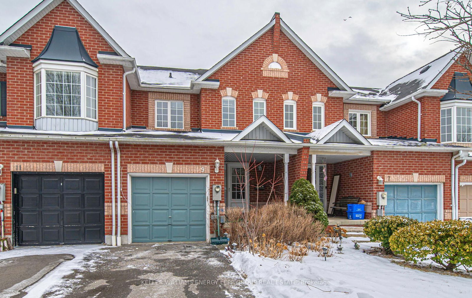 Townhouse for sale at 9 Threadgold Court, Whitby, Lynde Creek, L1P 1L9 - MLS: E11993603