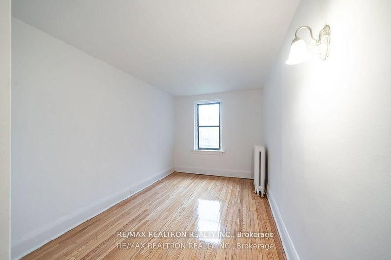 51 - 8 Kingston Rd, Toronto, M4L 1S4 | Image 2