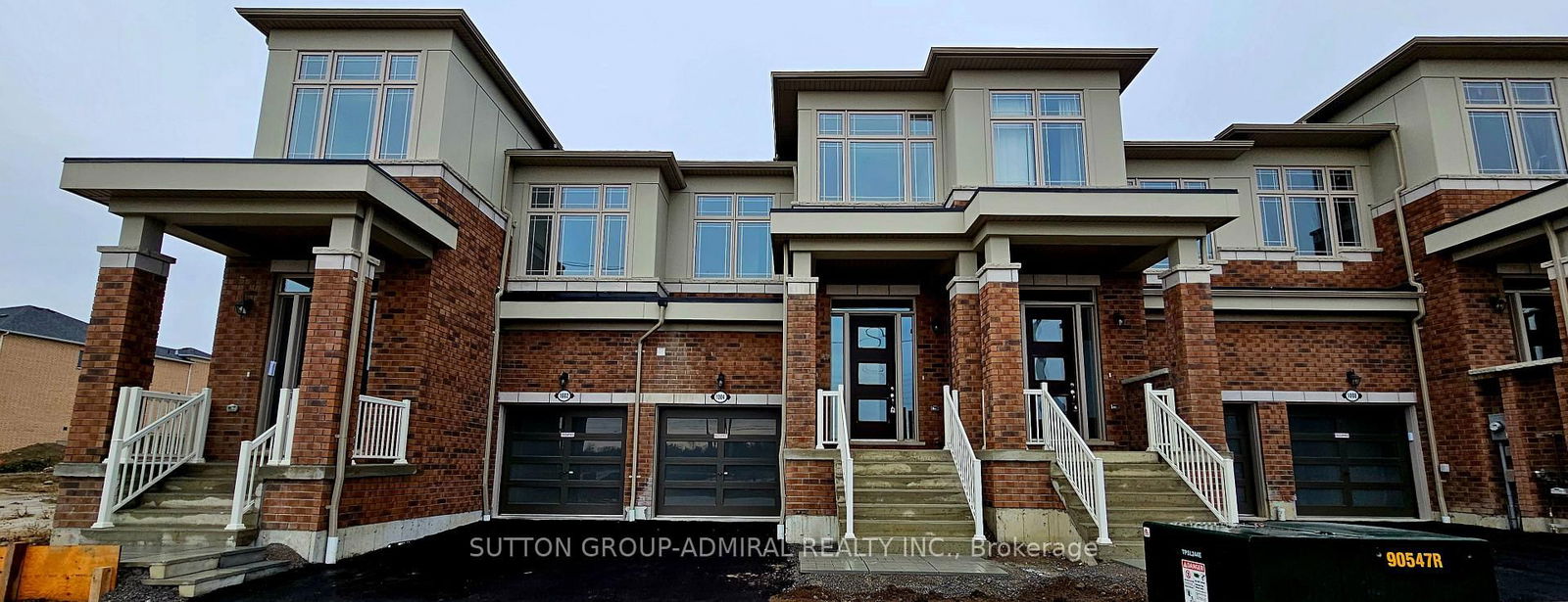 Townhouse for lease at 1004 Crowsnest Hllw, Pickering, Rural Pickering, L1X 0P4 - MLS: E11994431