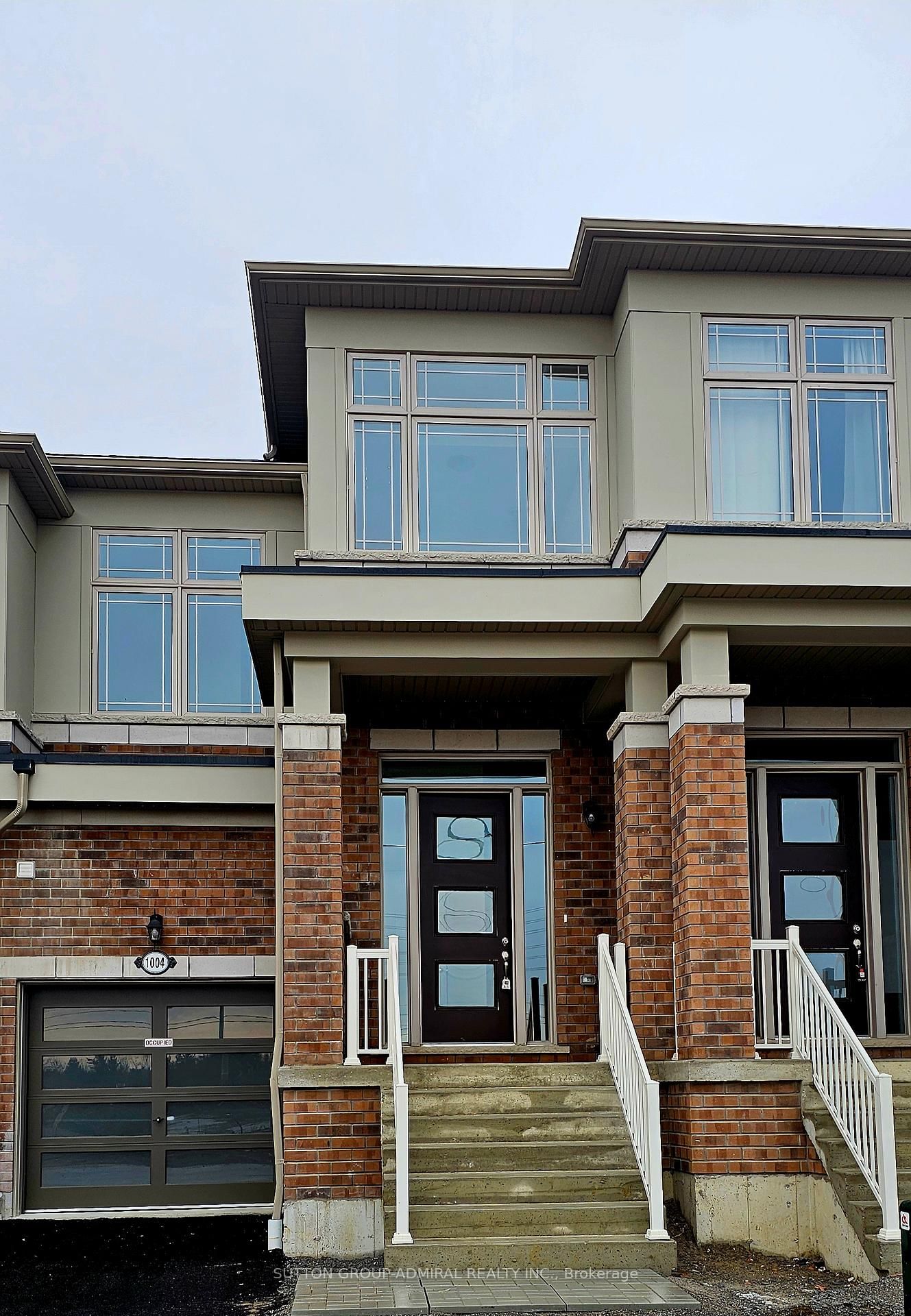 Townhouse for lease at 1004 Crowsnest Hllw, Pickering, Rural Pickering, L1X 0P4 - MLS: E11994431