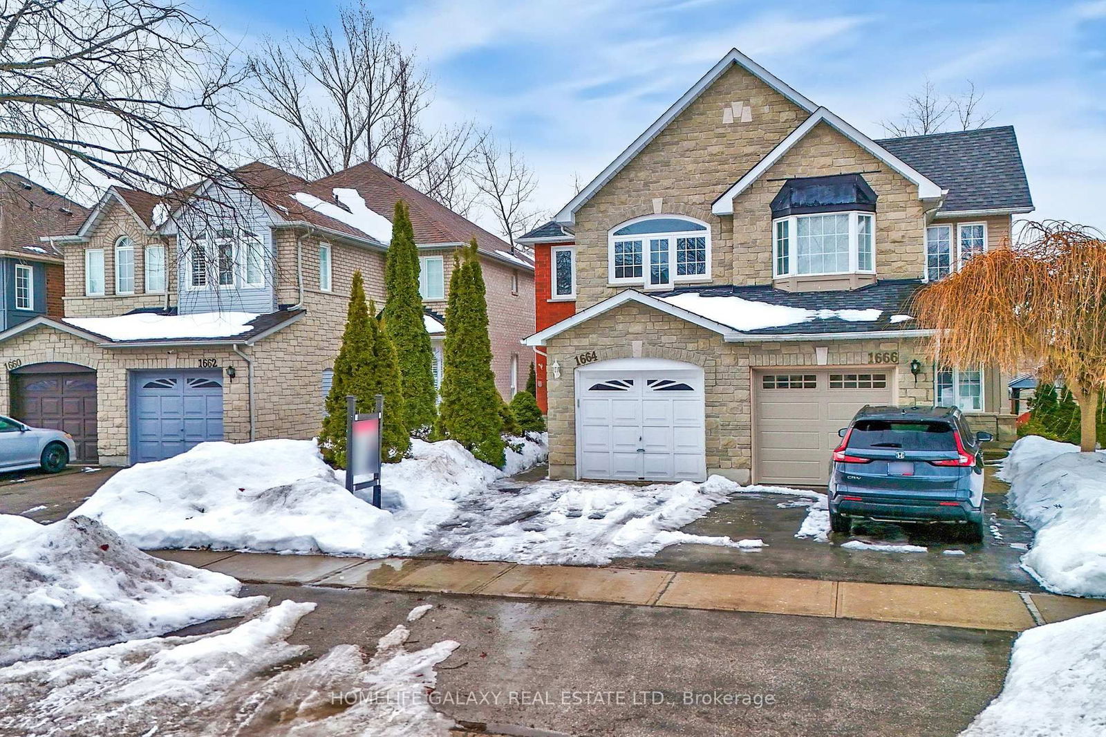 Semi-Detached House for sale at 1664 Autumn Crescent, Pickering, Amberlea, L1V 6X5 - MLS: E11995018