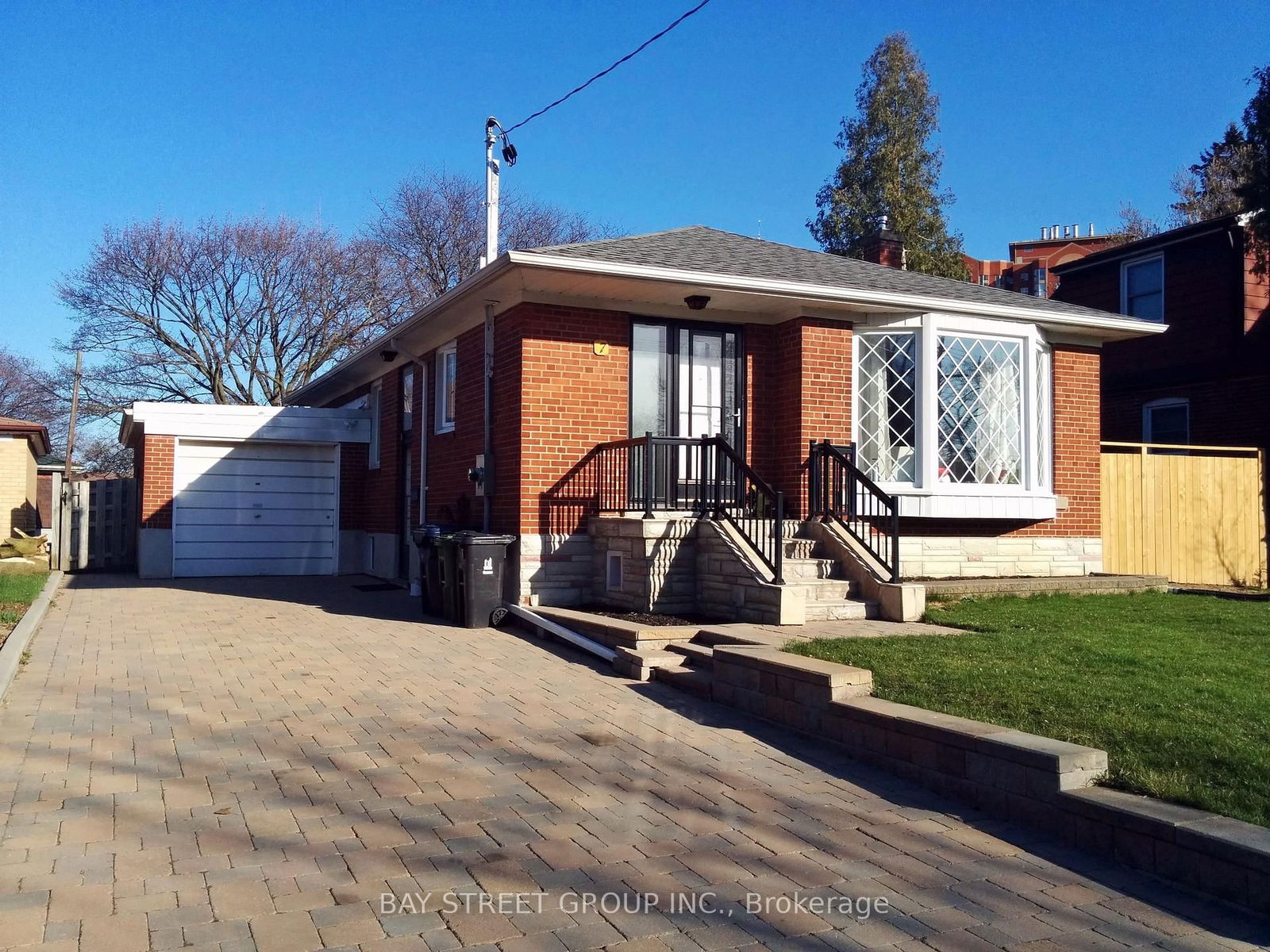 Detached House for lease at Main-7 Khartoum Avenue, Toronto, Eglinton East, M1K 3Y1 - MLS: E11995227