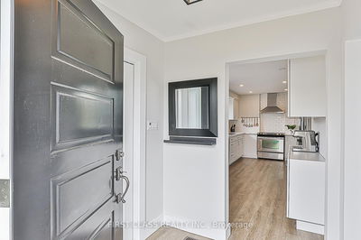 24 Fintona Ave, Toronto - Guildwood image-0-3
