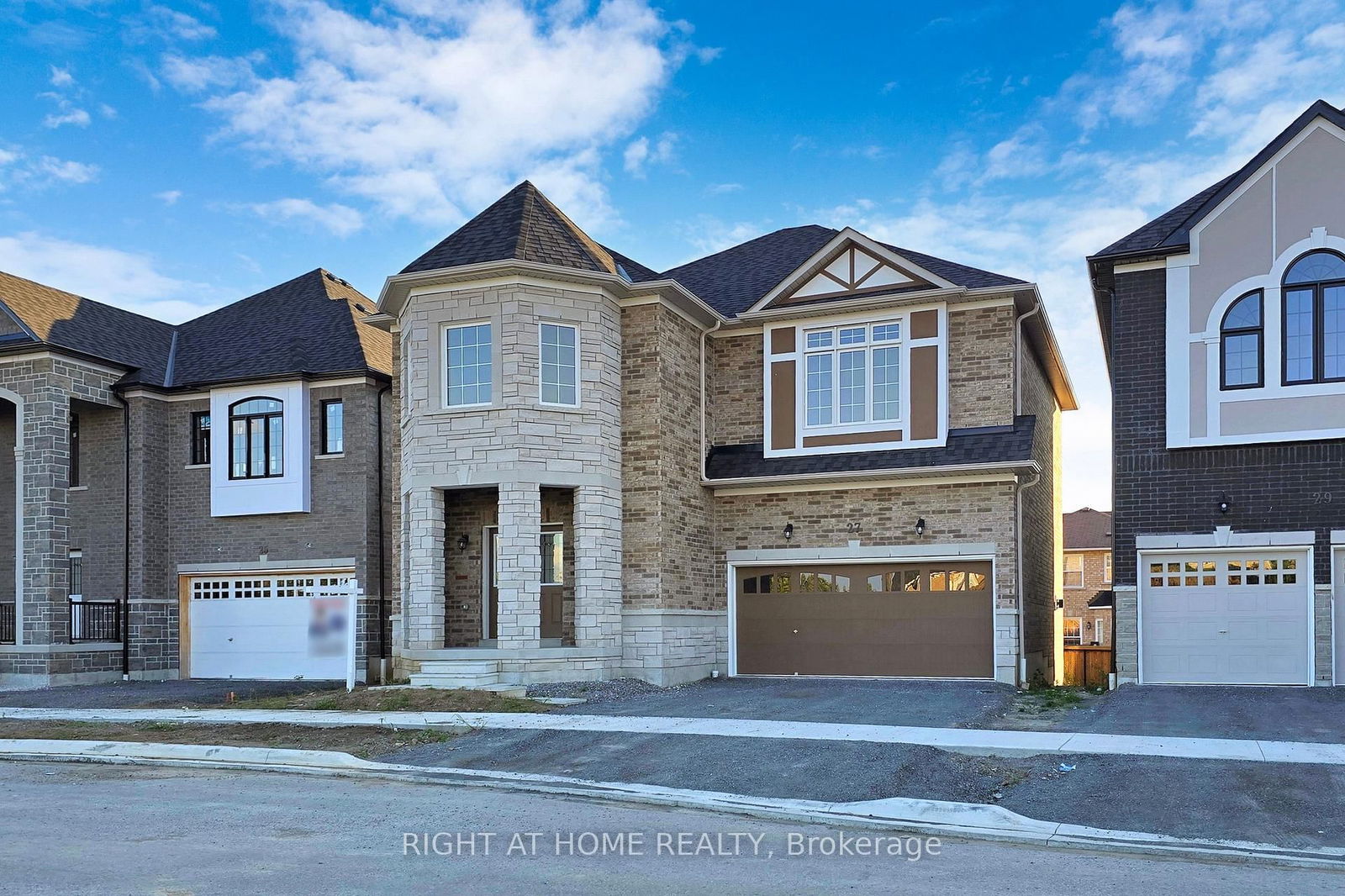 Detached House for sale at 27 Creedon Crescent, Ajax, Northwest Ajax, L1T 0P6 - MLS: E11996106