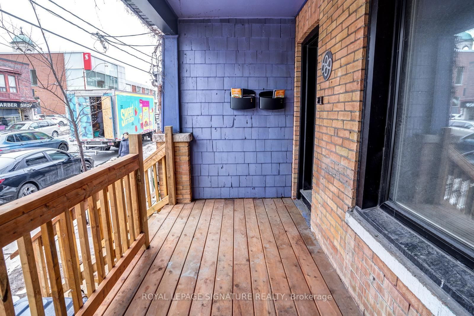 Semi-Detached House for lease at Upper-689 Pape Avenue, Toronto, Blake-Jones, M4K 3S6 - MLS: E11996216