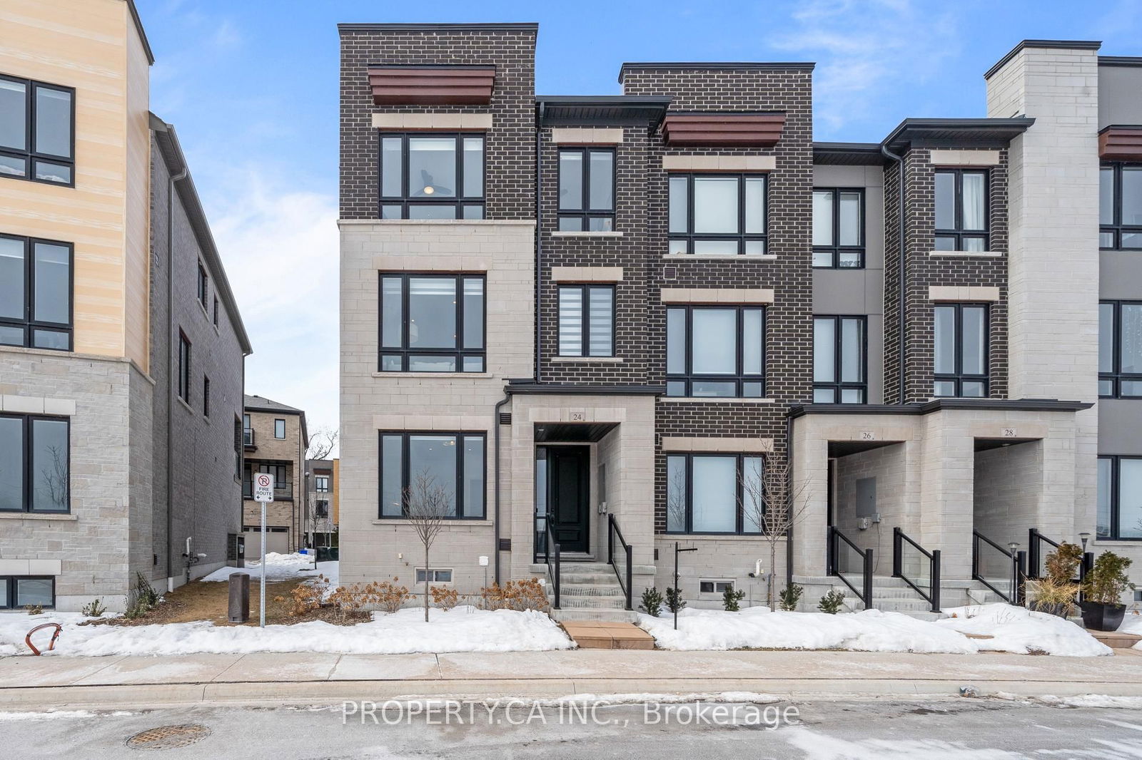 Townhouse for sale at 24 Dockside Way, Whitby, Port Whitby, L1N 0M6 - MLS: E11997068