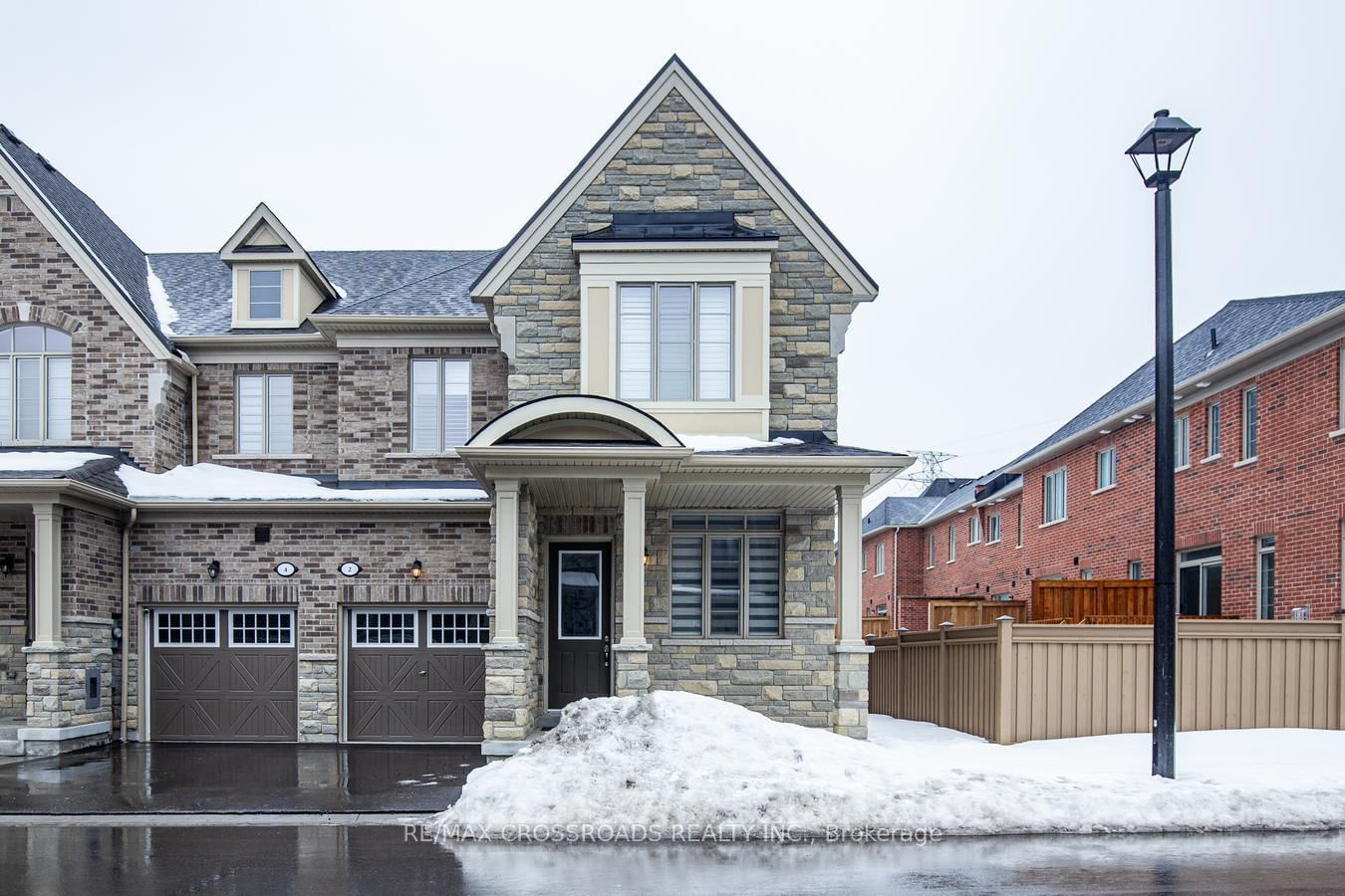 Townhouse for sale at 2 Hough Lane, Ajax, Northwest Ajax, L1T 0P9 - MLS: E11997195