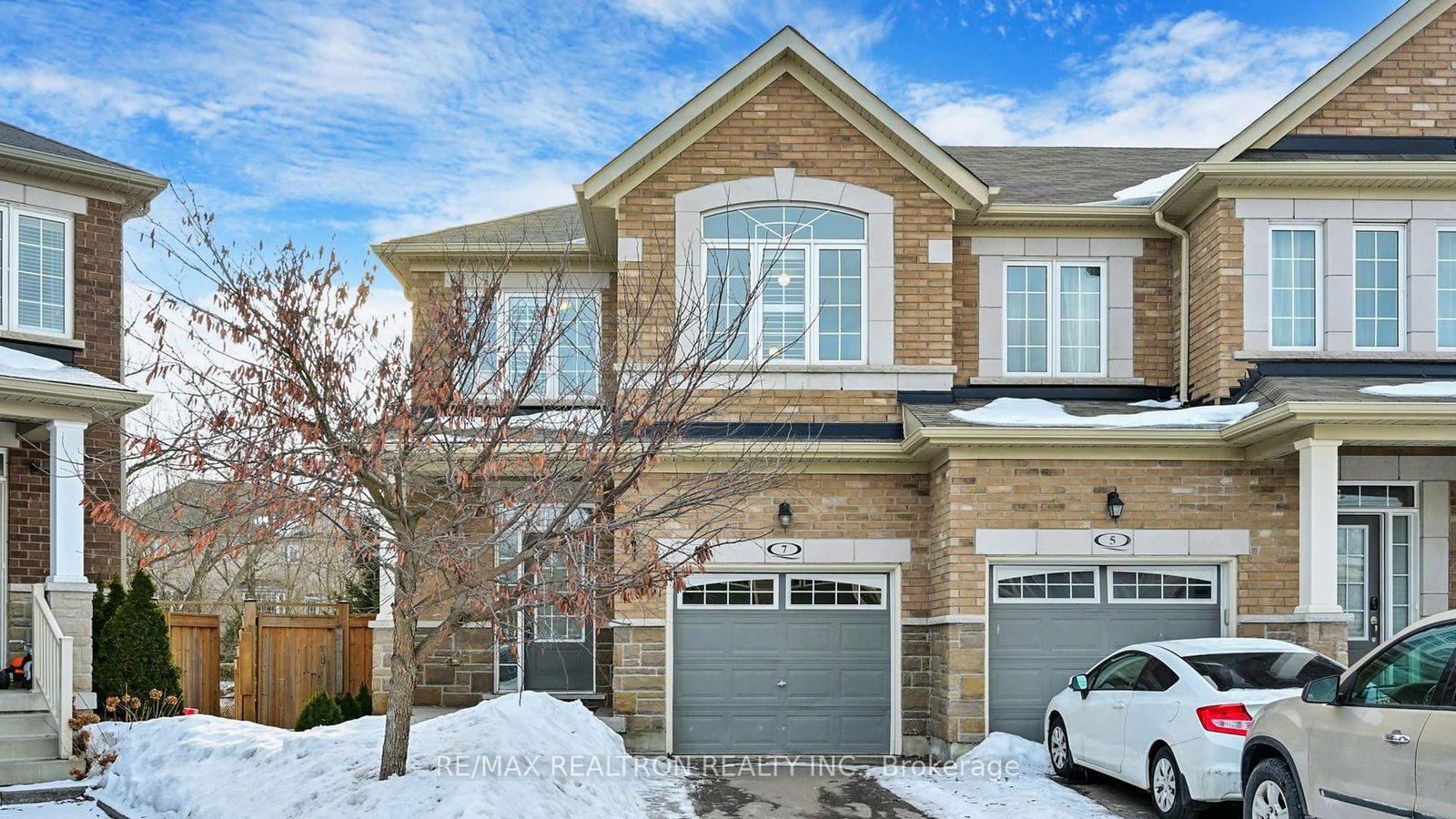 Townhouse for sale at 7 Keenlyside Lane, Ajax, Northwest Ajax, L1T 0N4 - MLS: E11997371