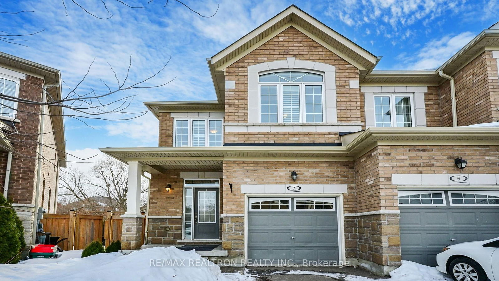 Townhouse for sale at 7 Keenlyside Lane, Ajax, Northwest Ajax, L1T 0N4 - MLS: E11997371