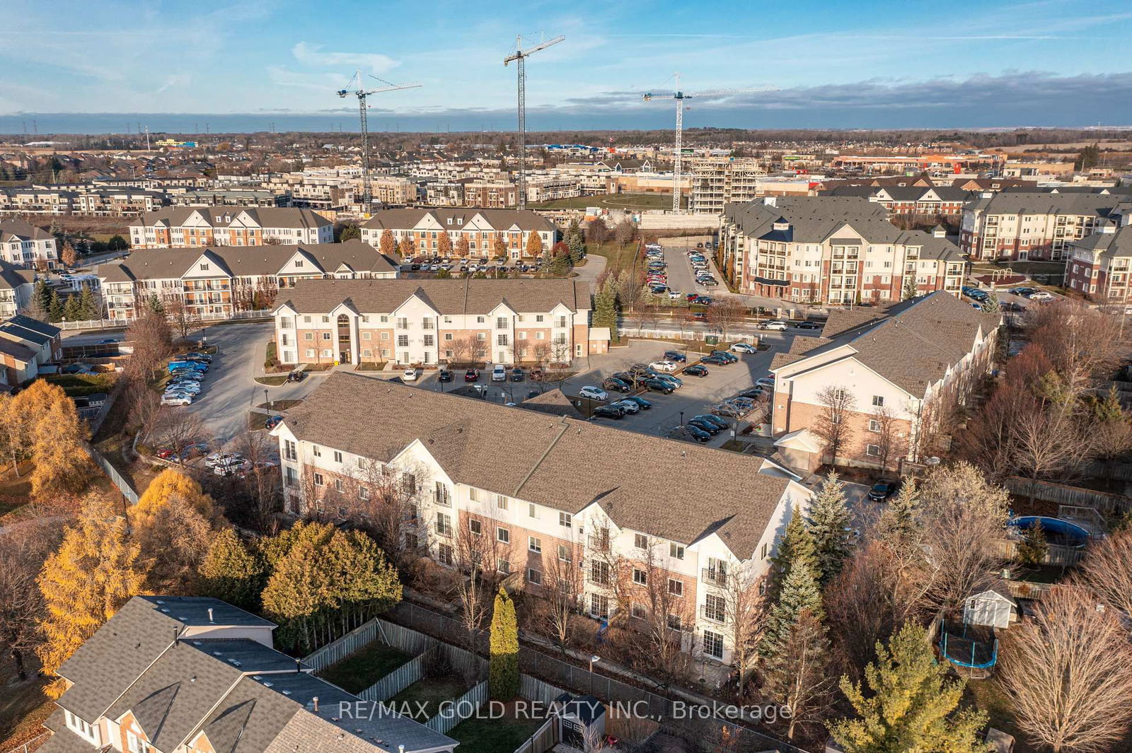 Condo for sale at 207-87 aspen springs Drive, Clarington, Bowmanville, L1C 5J8 - MLS: E11997520