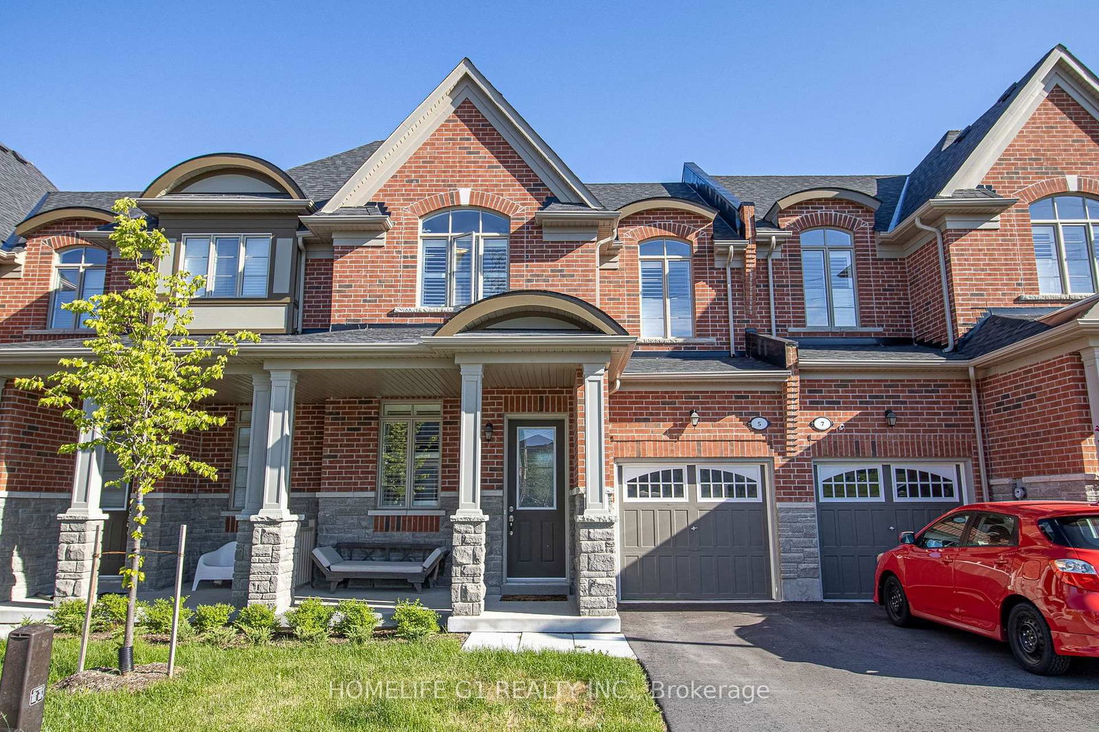 Townhouse for sale at 5 Caton Lane, Ajax, Northwest Ajax, L1T 0P8 - MLS: E11998343