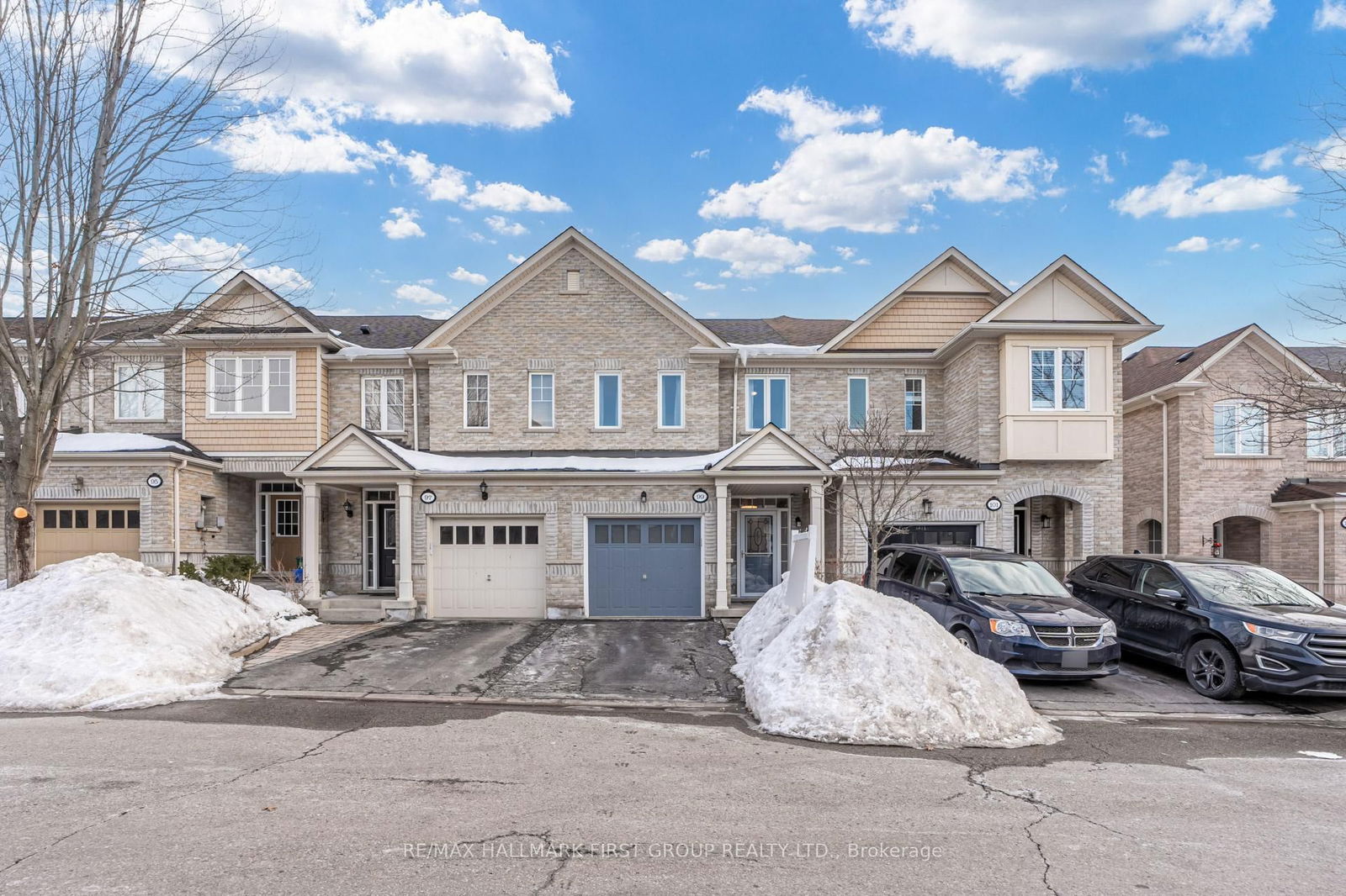 Townhouse for sale at 99 Silverwood Circle, Ajax, Central East, L1Z 0A4 - MLS: E11999273