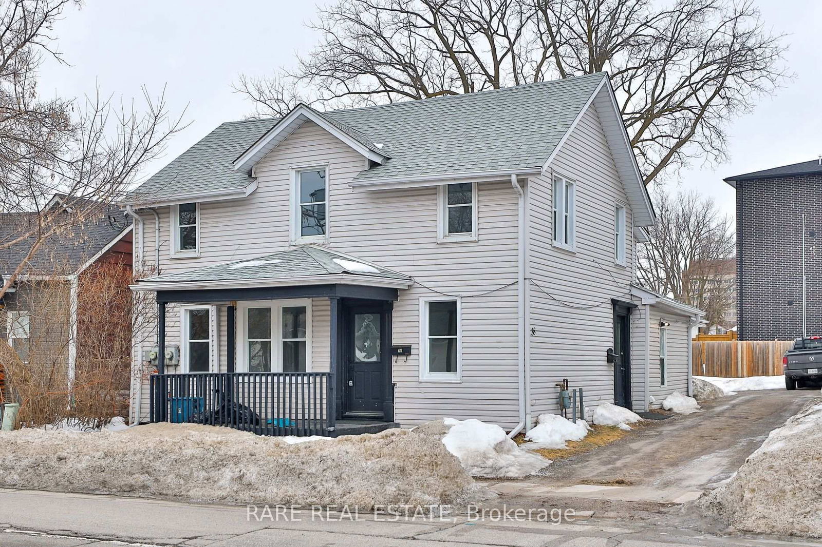 Detached House for lease at 2nd Floor-38 Brock Street, Oshawa, O'Neill, L1G 1R4 - MLS: E11999824