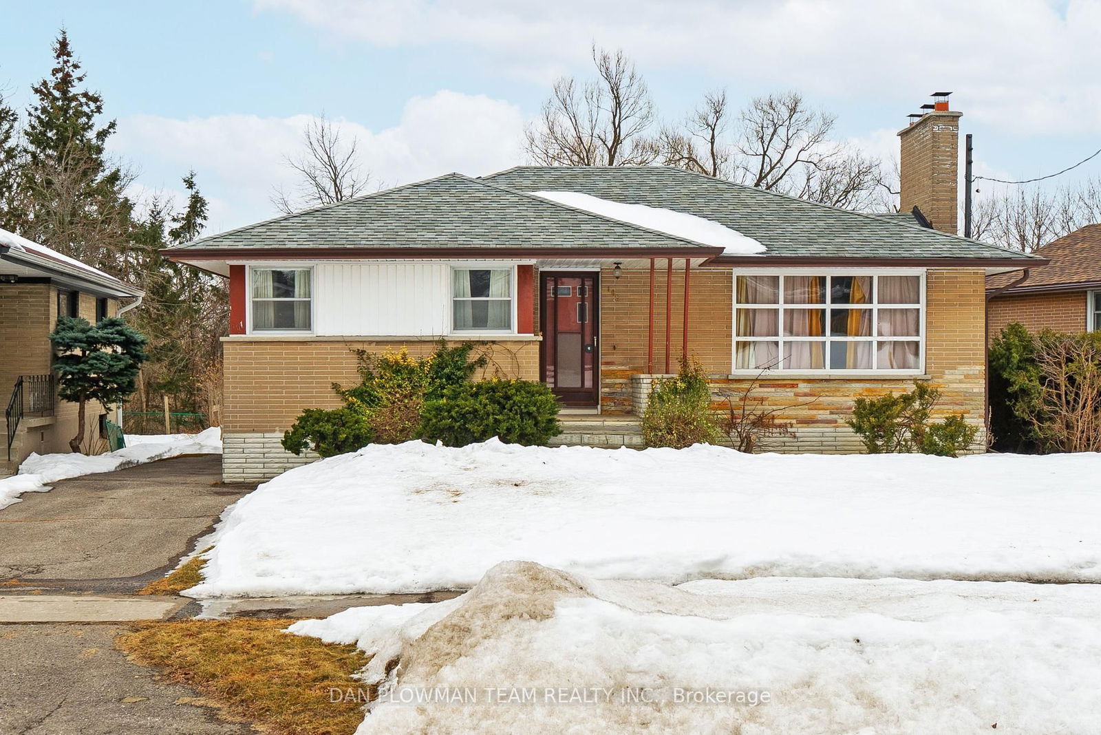 Detached House for sale at 185 Southlawn Avenue, Oshawa, Lakeview, L1H 3Y5 - MLS: E12000148