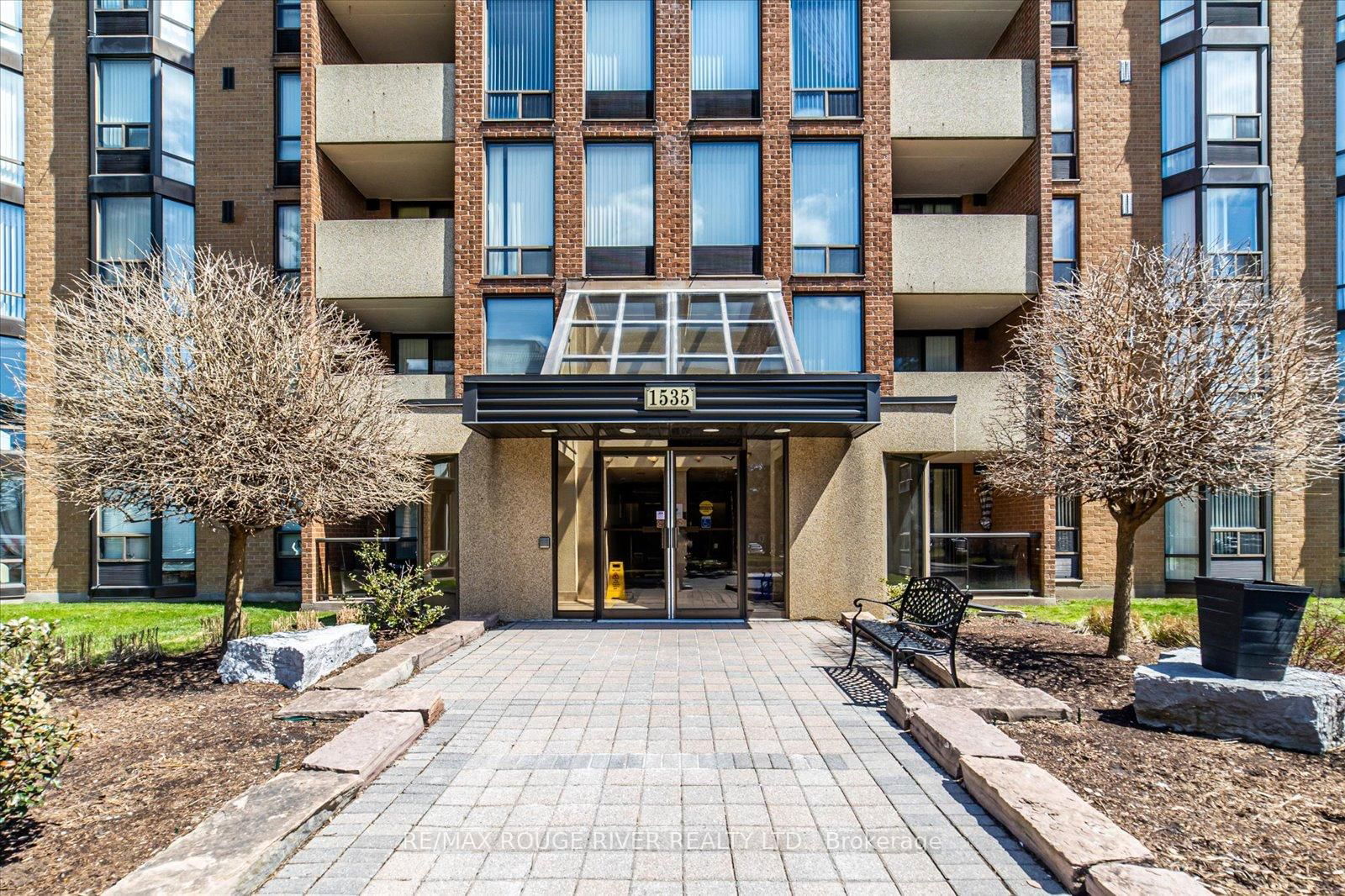 Condo for sale at 601-1535 Diefenbaker Court, Pickering, Town Centre, L1V 3W2 - MLS: E12000383