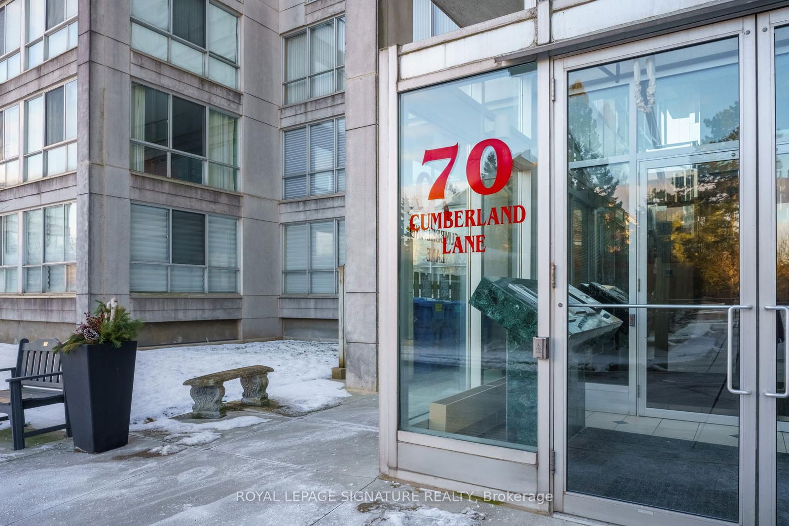 Condo sold at 602-70 Cumberland Lane, Ajax, South West, L1S 7K2 - MLS: E12001274