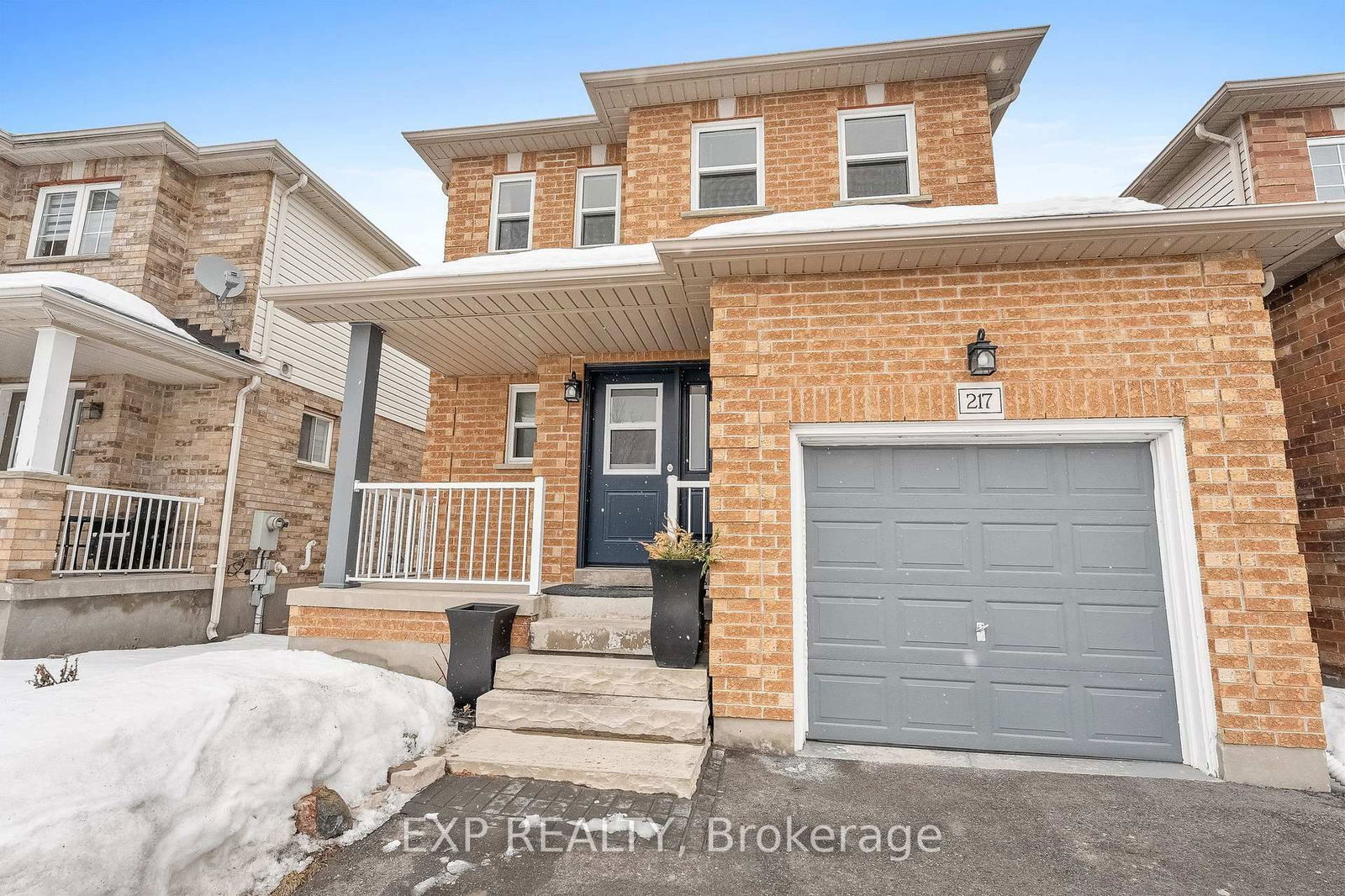 Detached House sold at 217 High Street, Clarington, Bowmanville, L1C 5G2 - MLS: E12001444