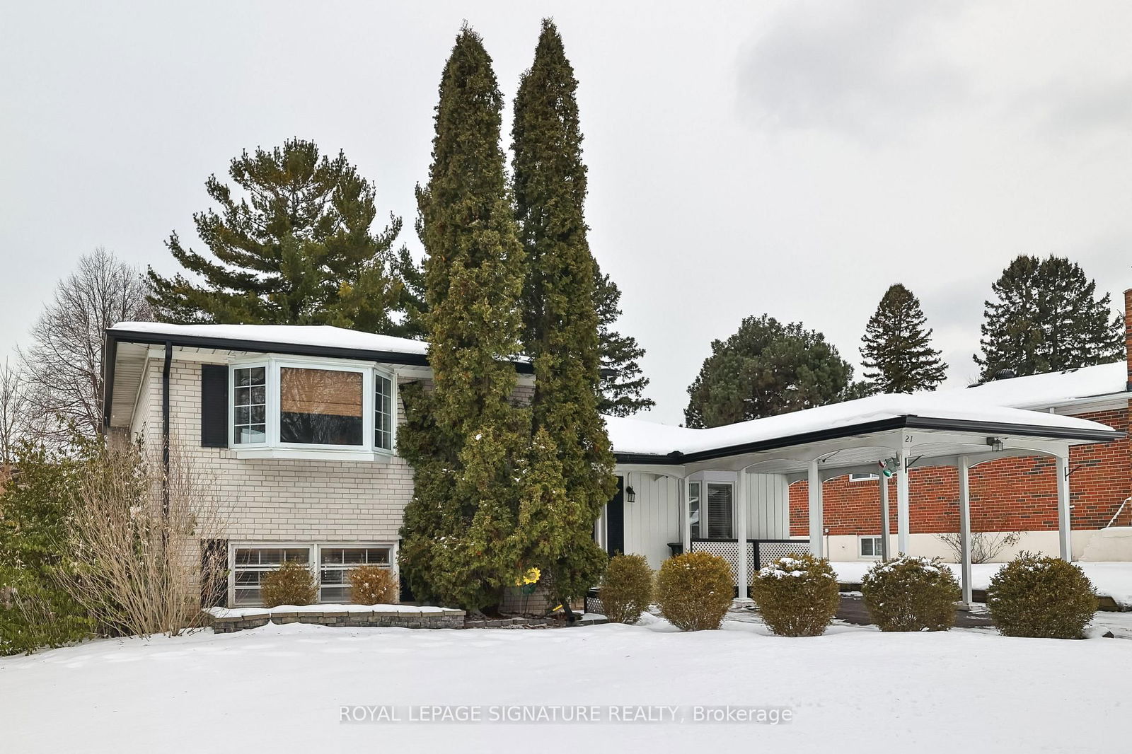 Detached House for sale at 21 Griselda Crescent, Toronto, Woburn, M1G 3P5 - MLS: E12001747