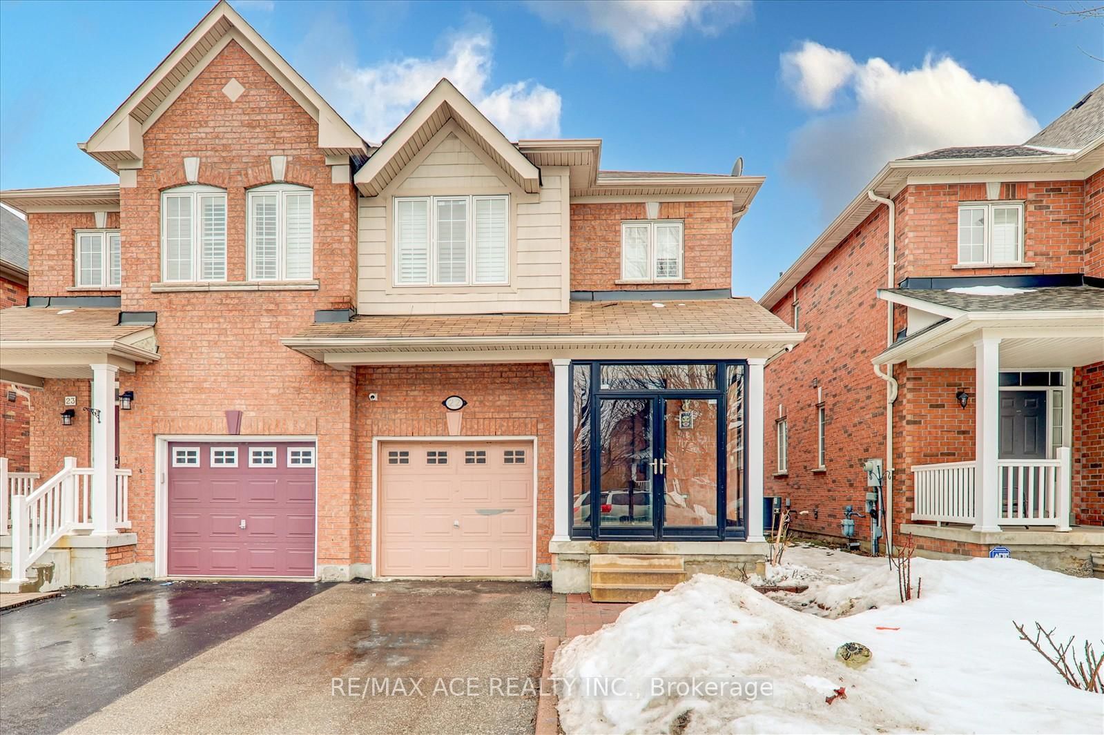 Semi-Detached House sold at 22 Edgley Court, Ajax, Central West, L1T 0B9 - MLS: E12002619