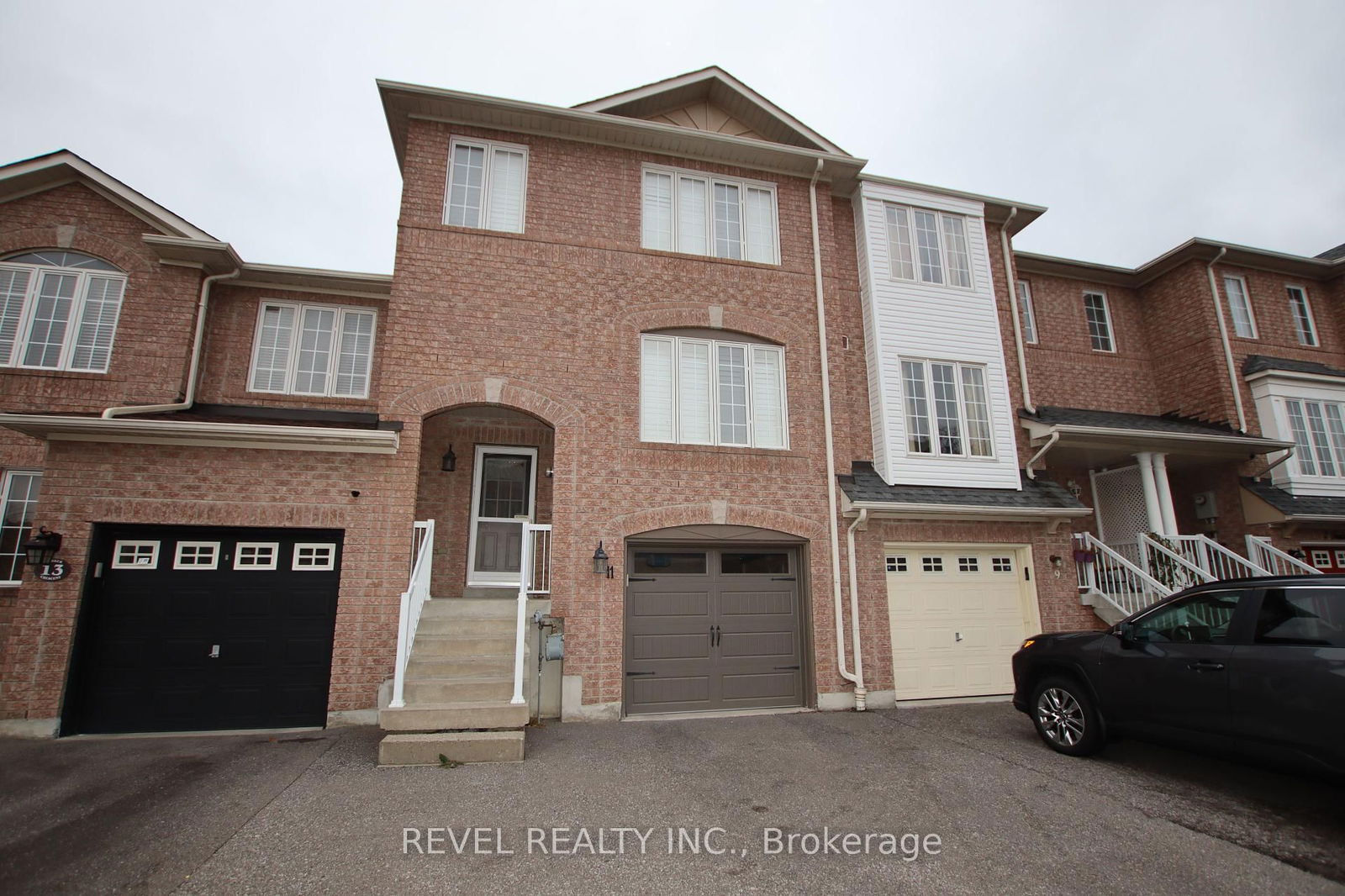 Townhouse for lease at 11 Tasker Crescent, Ajax, Central, L1Z 1N7 - MLS: E12002624