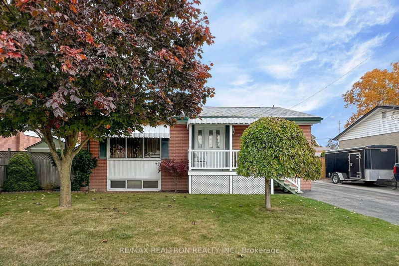 home for lease on Main Floor Only-923 Bayview Avenue