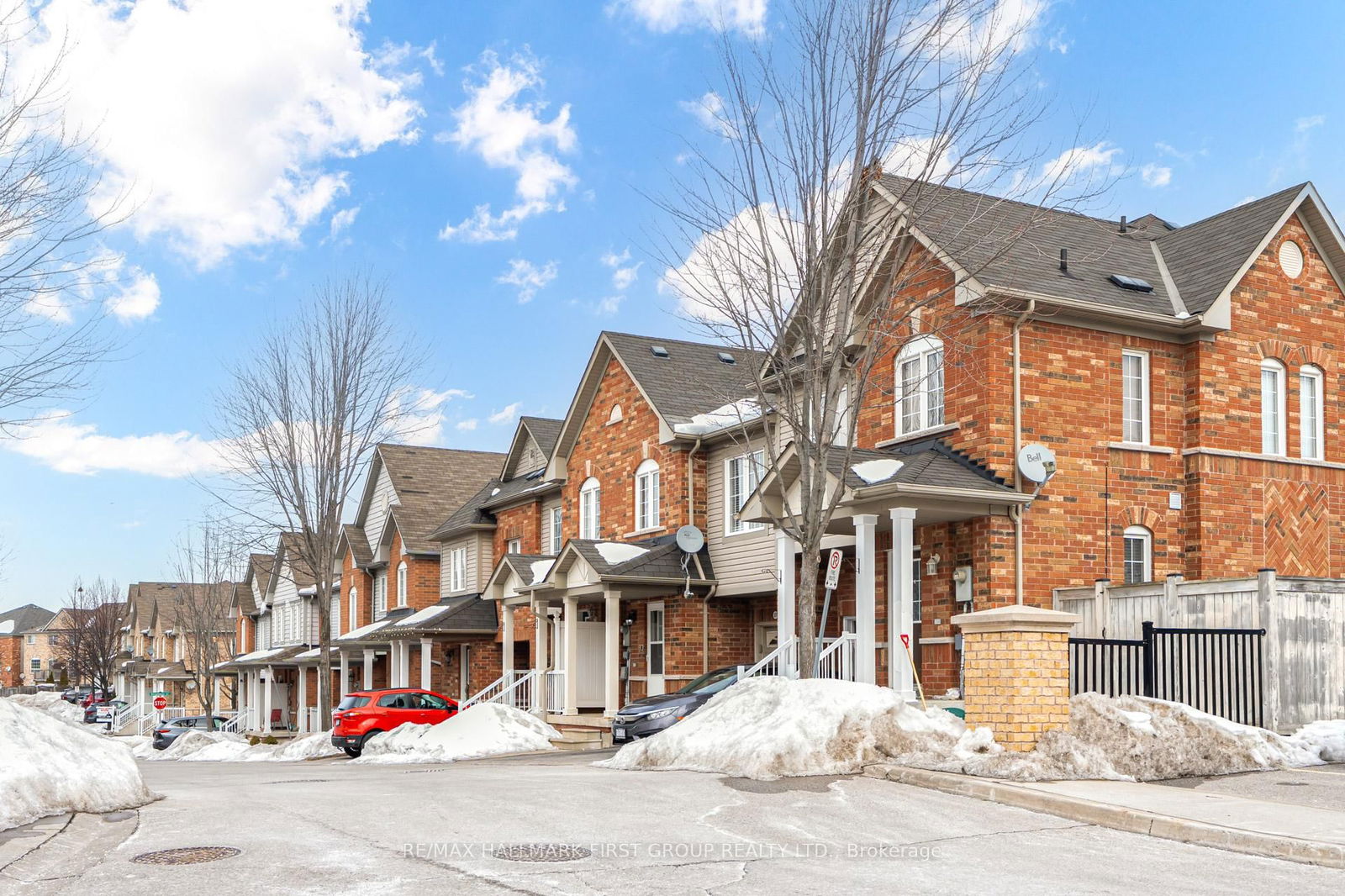 Townhouse sold at 37 Abela Lane, Ajax, Central, L1T 0C1 - MLS: E12002757