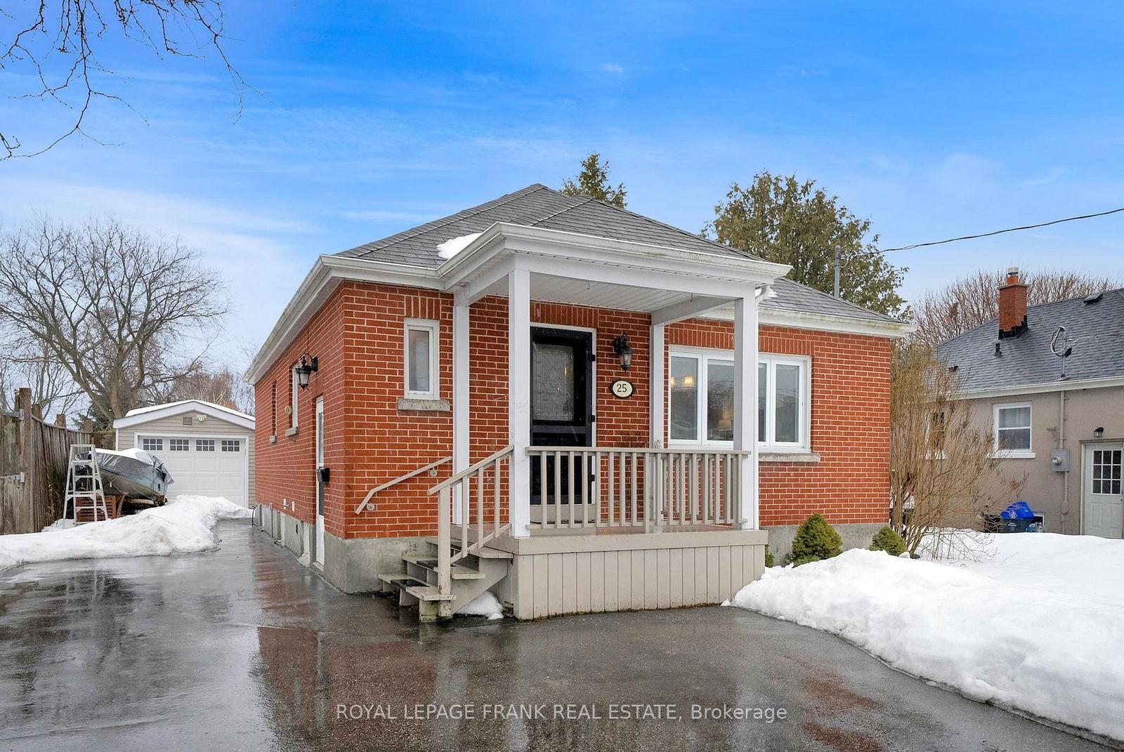 Detached House for sale at 25 Jane Street, Clarington, Bowmanville, L1C 1G3 - MLS: E12003642