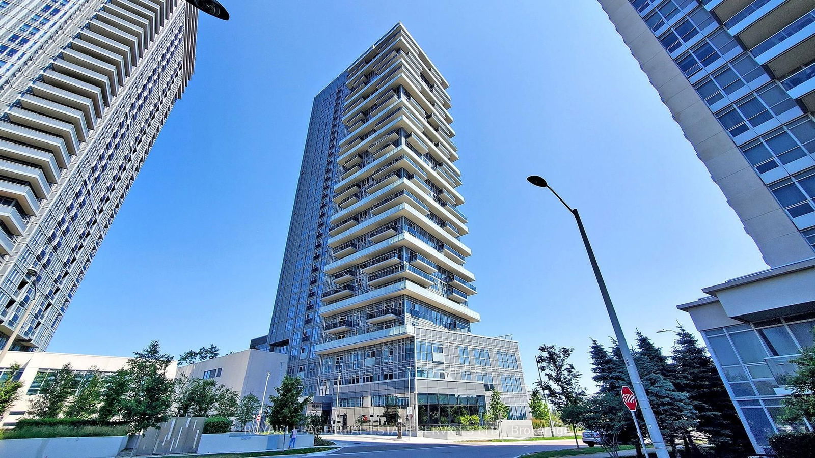 Condo for sale at 2401-225 Village Green Square, Toronto, Agincourt South-Malvern West, M1S 0L7 - MLS: E12004744