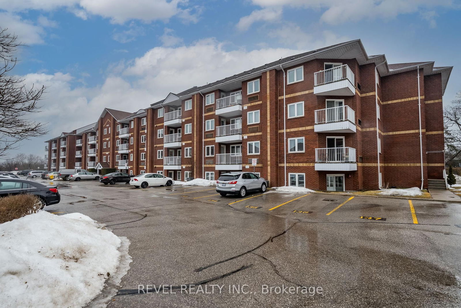 Condo sold at 309-193 Lake Driveway Drive, Ajax, South West, L1S 7H8 - MLS: E12004766