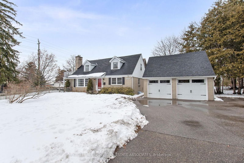 home for sale on 406 Saint John Street W