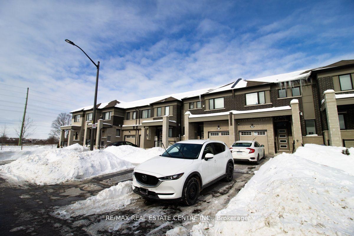 Townhouse for sale at 98 Lockyer Drive, Whitby, Rural Whitby, L1P 0M3 - MLS: E12004957