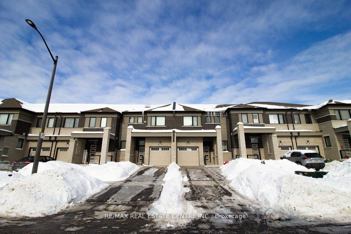 Townhouse for sale at 98 Lockyer Drive, Whitby, Rural Whitby, L1P 0M3 - MLS: E12004957